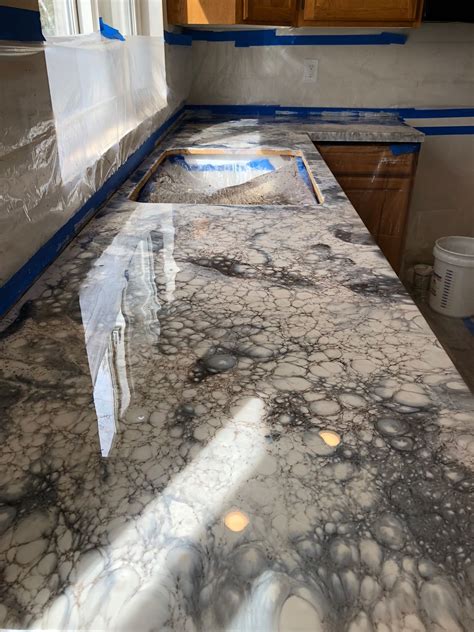 What are the disadvantages of epoxy countertops?